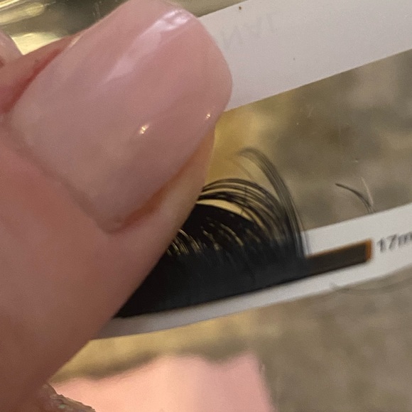 lot of TDANCE lash extensions easy fan - Picture 3 of 7